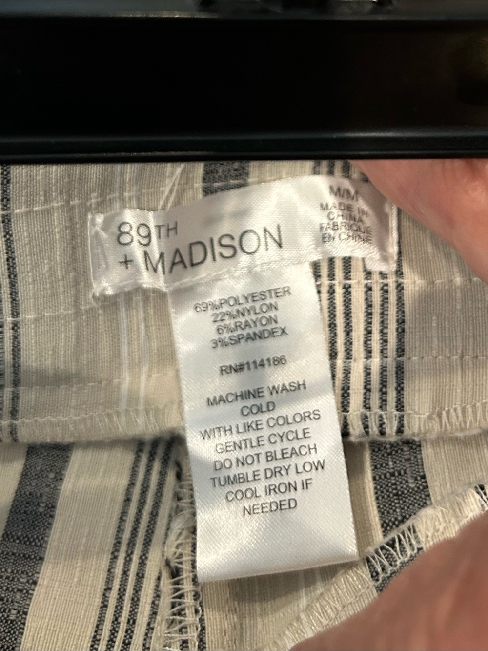 Striped Cotton-Blend women’s Bermuda Shorts in Cream and Gray - Picture 3 of 3